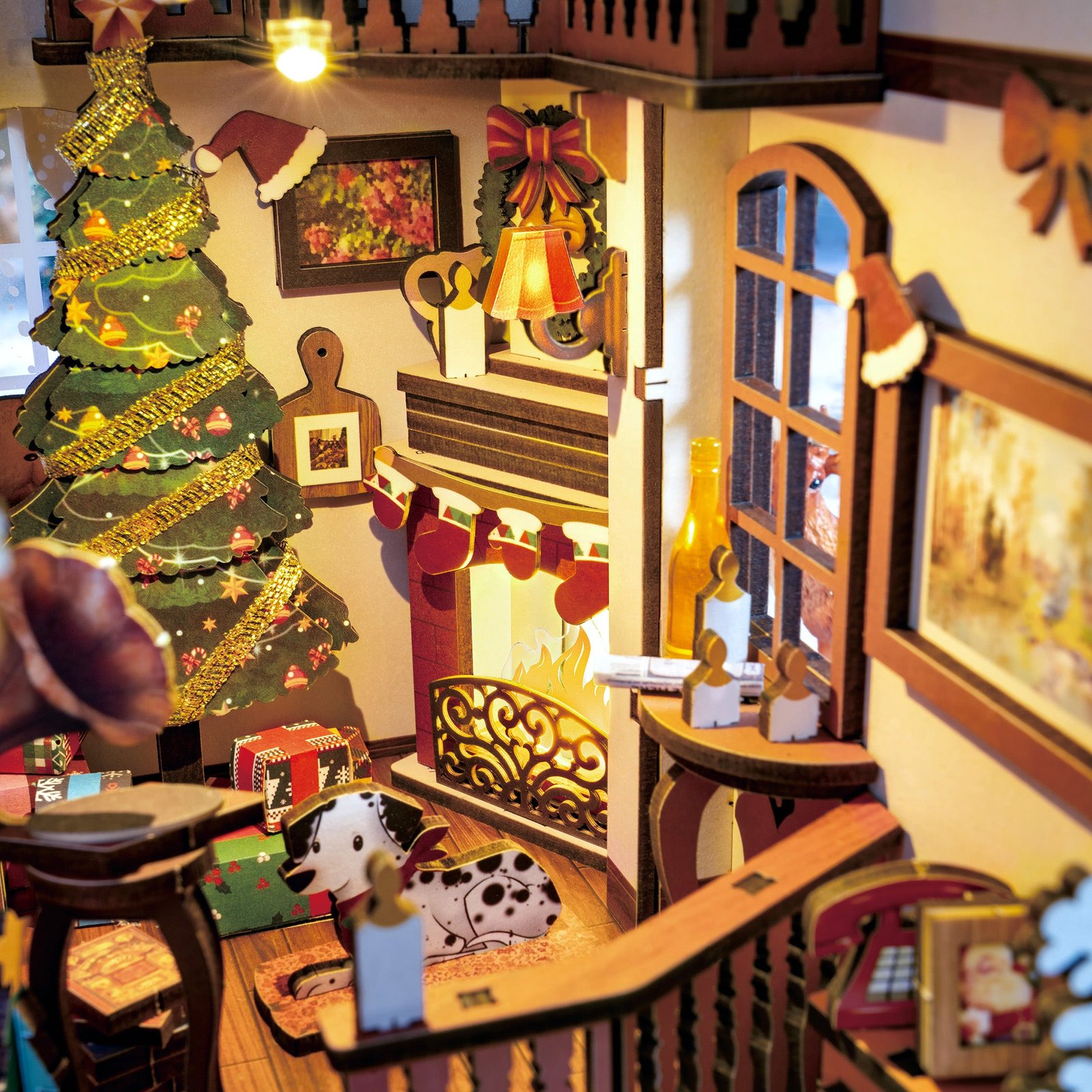Christmas Indoor Scene Book Nook - Image 4