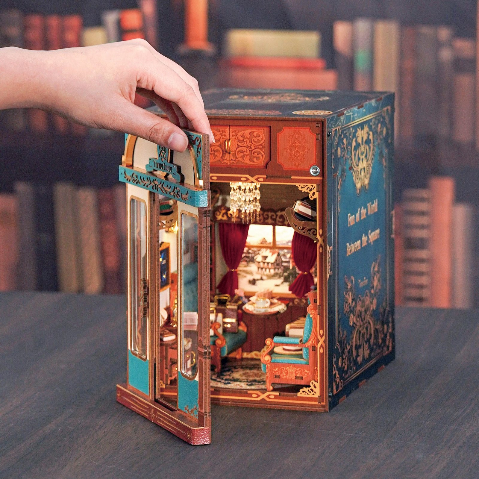 European Travels Book Nook - Image 3