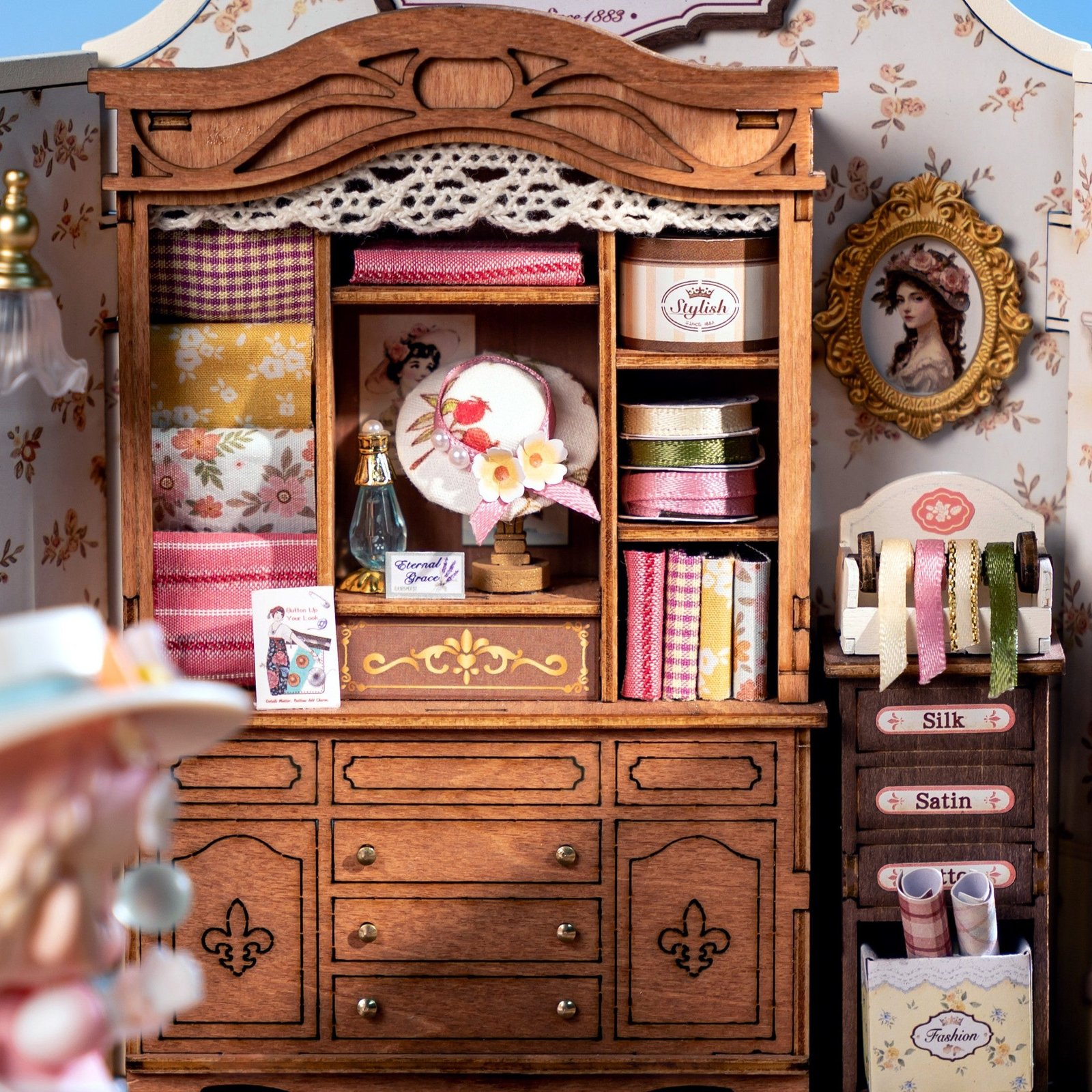 Elsa's Tailoring Book Nook - Image 5