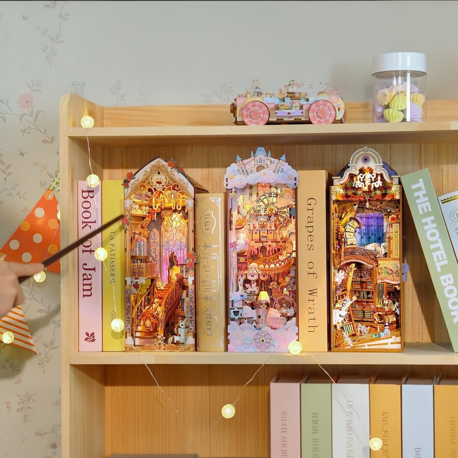 Magic Wand Book Nook - Image 7