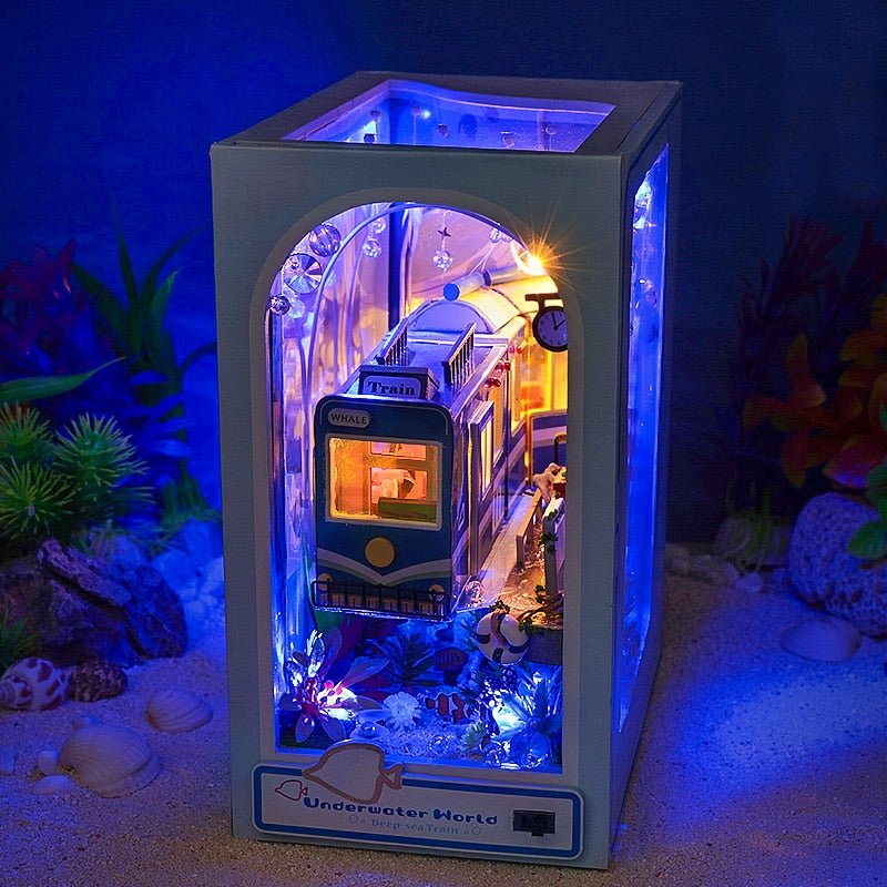 Underwater World Book Nook - Image 4