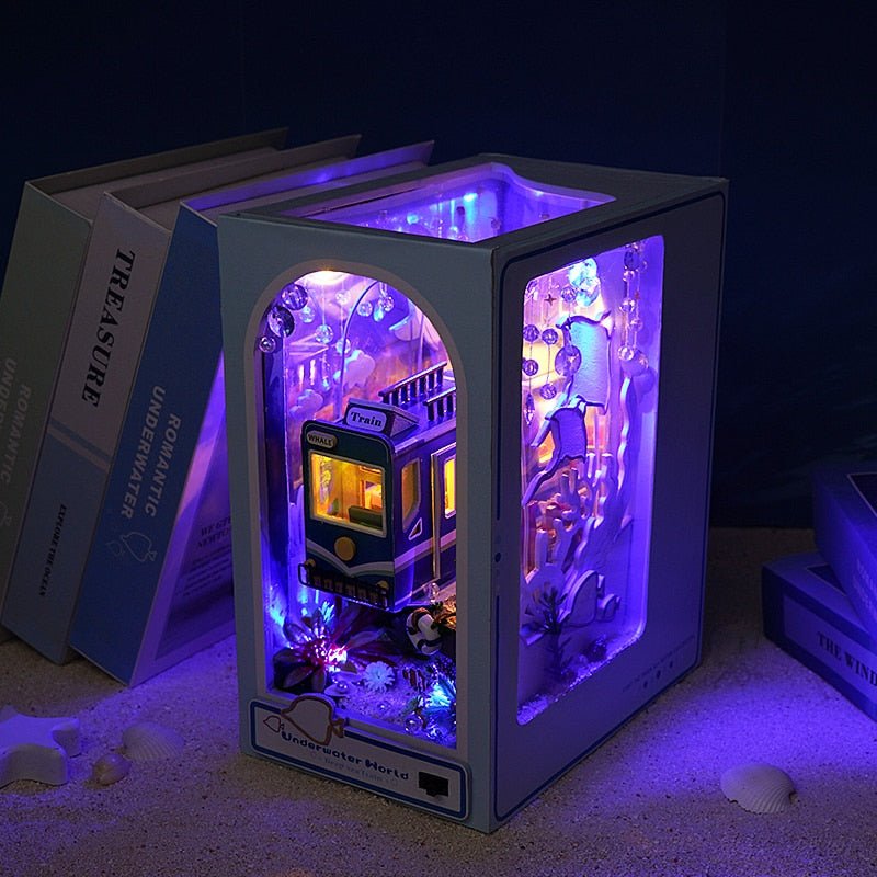 Underwater World Book Nook - Image 6