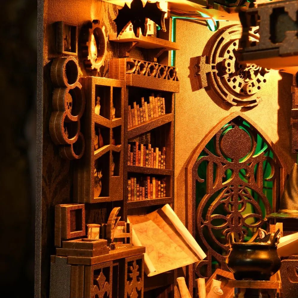 The Master’s House Kit Miniature House - Image 8